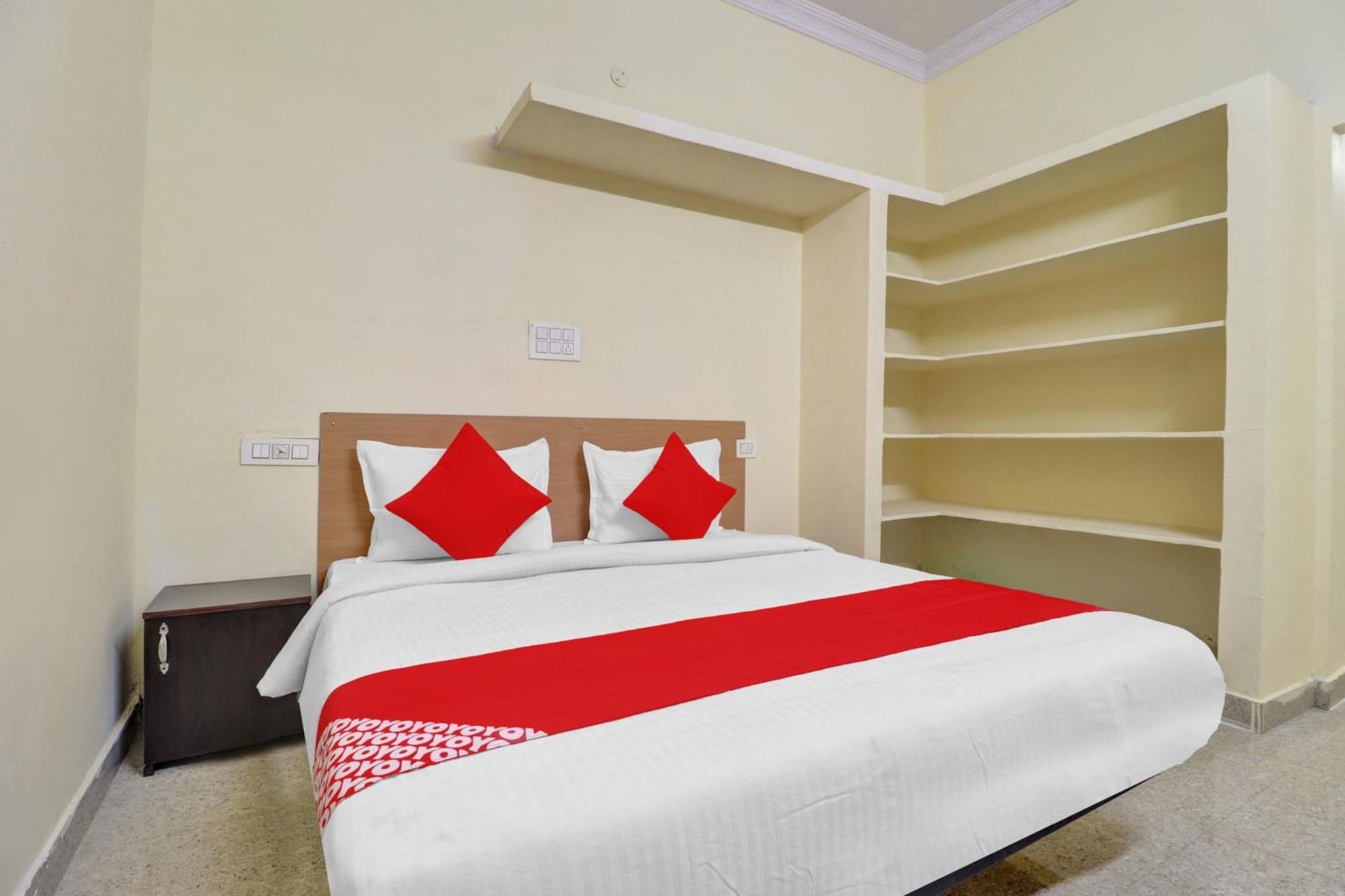 Super Hotel O Rbs Square Langer Houz Haidar Sahibguda エクステリア 写真