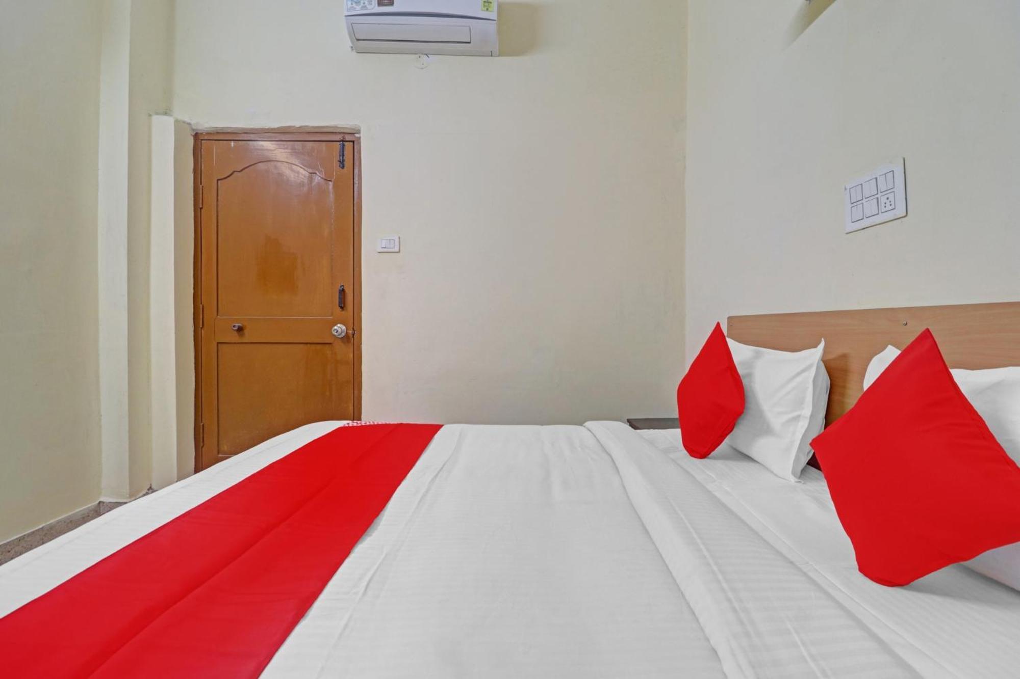 Super Hotel O Rbs Square Langer Houz Haidar Sahibguda エクステリア 写真
